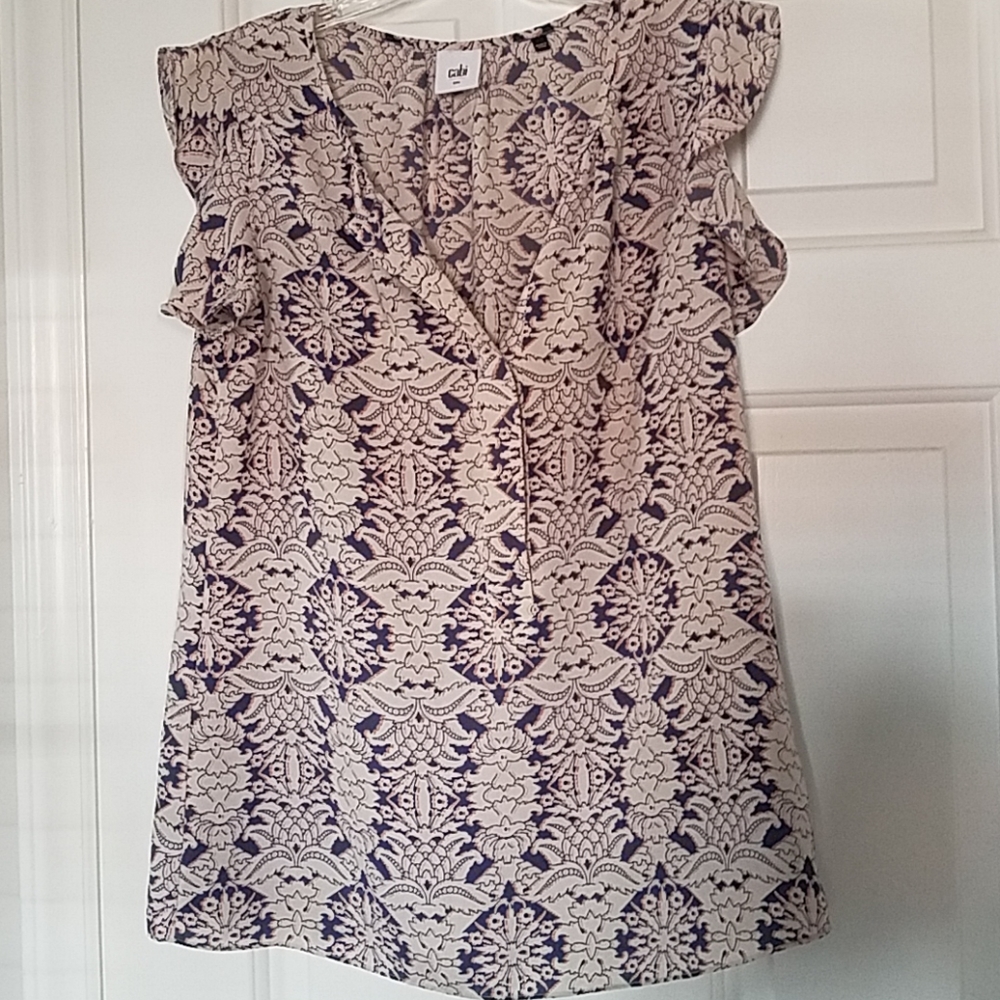 CABI flutter sleeve printed top size s